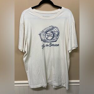 Life Is Good Men’s Crusher Tee Shirt ‘Tis the Season Baseball Glove Size XL